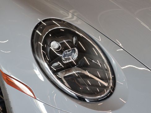 Certified 2024 Porsche 911 Carrera RWD image 26