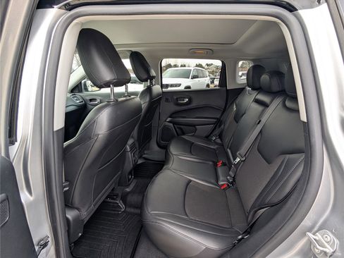 Used 2021 Jeep Compass Altitude w/ Sun and Sound Group image 13