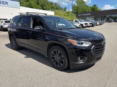 Used 2019 Chevrolet Traverse RS w/ LPO, Floor Liner Package AWD/4WD image 7