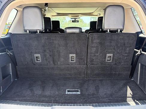 Used 2024 Ford Expedition XLT AWD/4WD image 11
