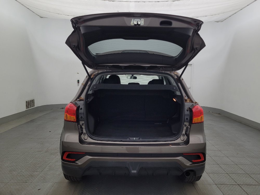 Used 2019 Mitsubishi Outlander Sport LE FWD image 29
