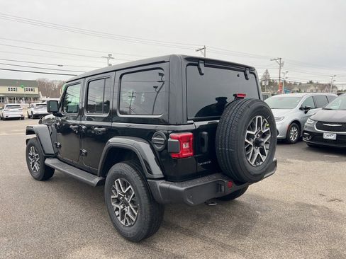New 2026 Jeep Wrangler Sahara image 5