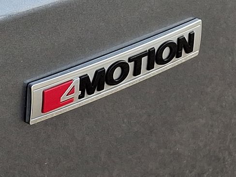 Used 2022 Volkswagen Atlas SE w/ Panoramic Sunroof Package image 34