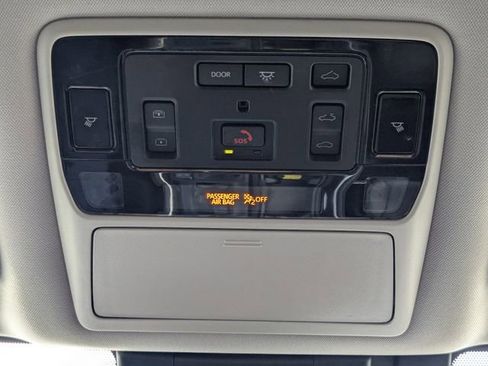 Used 2025 Toyota Grand Highlander FWD image 26