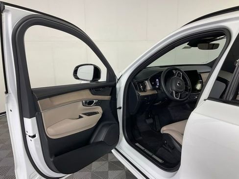 New 2026 Volvo XC90 B6 Ultra w/ Protection Package Premier image 26