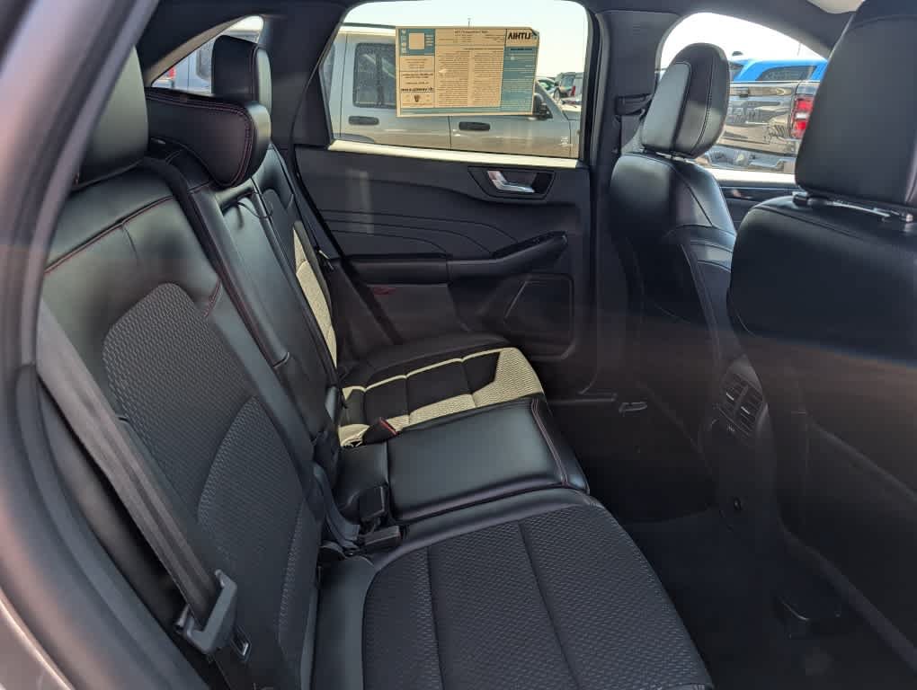 Used 2025 Ford Escape ST-Line AWD/4WD image 26