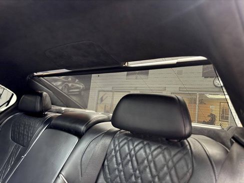 Used 2017 BMW 750i RWD image 39
