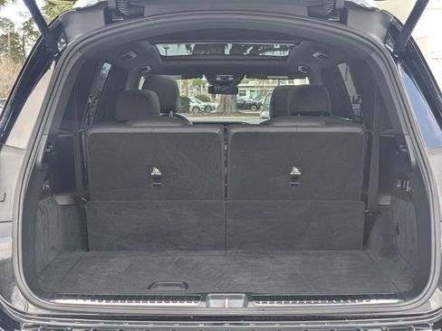 Used 2025 Mercedes-Benz GLS 450 4MATIC image 14