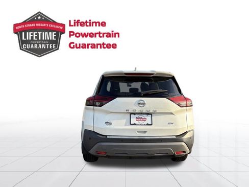 Used 2021 Nissan Rogue SV FWD image 4