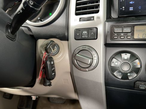 Used 2006 Toyota 4Runner SR5 image 24
