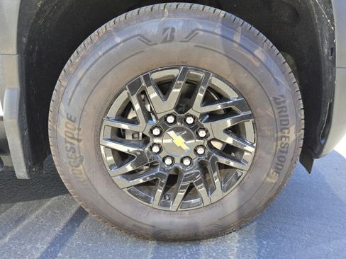 Used 2026 Chevrolet Silverado EV LT AWD/4WD image 20