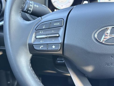 Certified 2022 Hyundai Kona Limited image 9