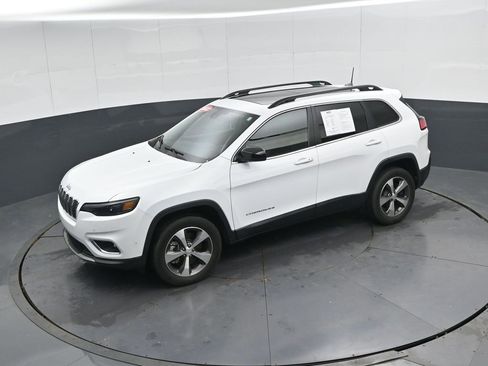 Used 2022 Jeep Cherokee Limited image 45