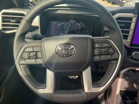Used 2025 Toyota Tundra Limited image 26