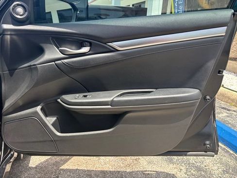 Used 2016 Honda Civic Touring image 53