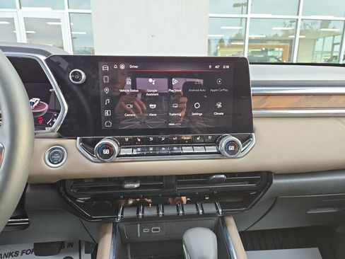 Used 2024 GMC Canyon Denali w/ LPO, Denali Black Edition image 23