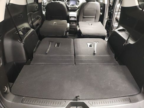 Used 2023 GMC Acadia Denali image 17