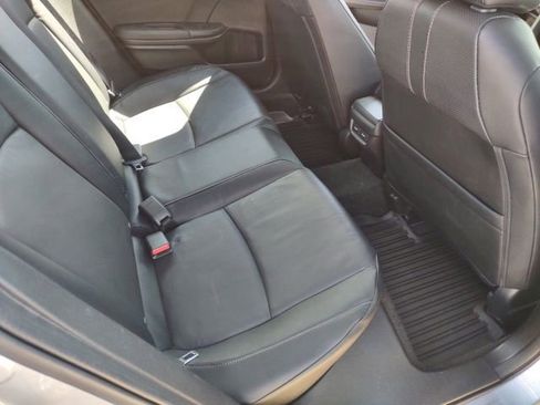 Used 2017 Honda Civic Touring image 23
