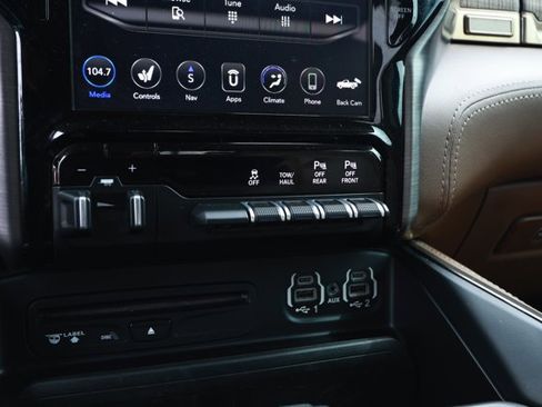 Used 2019 RAM 1500 Limited AWD/4WD image 20