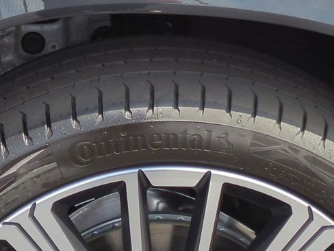 Certified 2026 BMW X1 xDrive28i w/ Technology Package image 11