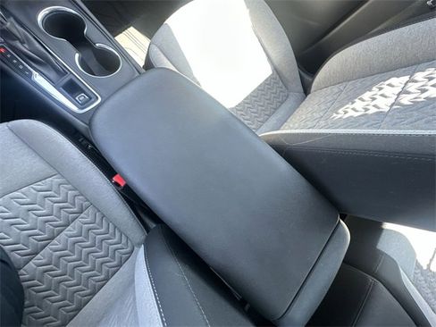 Used 2023 Chevrolet Equinox LS w/ Sport Edition image 21