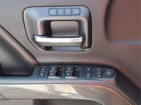 Used 2017 GMC Sierra 1500 SLT w/ All Terrain Package AWD/4WD image 15