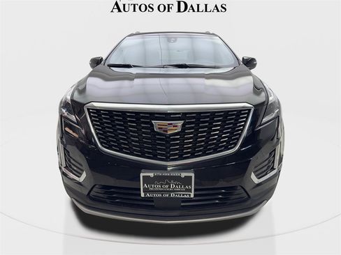 Used 2021 Cadillac XT5 Premium Luxury image 3