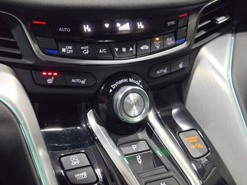 Used 2022 Acura TLX w/ Technology Package image 29