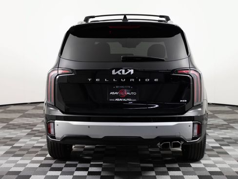 Used 2024 Kia Telluride EX w/ EX Captain's Chair Package AWD/4WD image 6