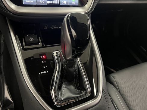 Used 2025 Subaru Outback Limited w/ Popular Package #2 image 19