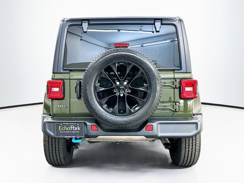 Used 2022 Jeep Wrangler Sahara w/ Cold Weather Group image 7