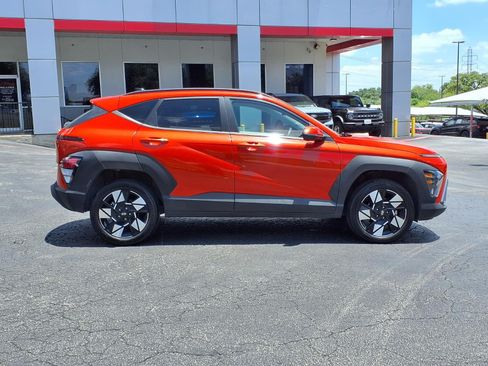 Used 2024 Hyundai Kona SEL AWD/4WD image 5