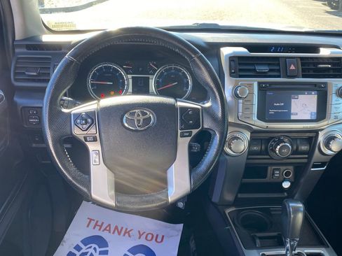 Used 2016 Toyota 4Runner SR5 image 10