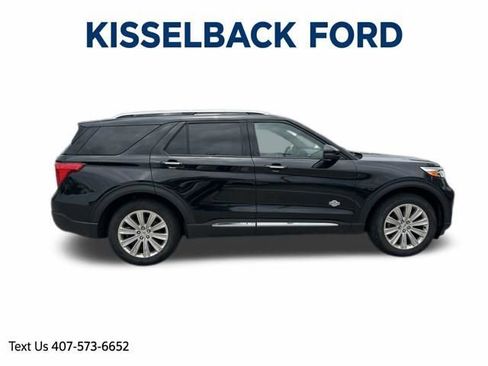 Used 2023 Ford Explorer King Ranch RWD image 4