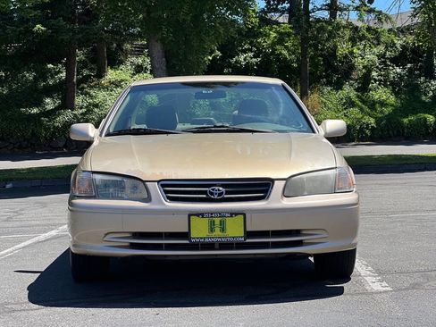 Used 2000 Toyota Camry LE image 8