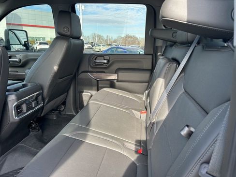 Used 2021 Chevrolet Silverado 2500 LTZ image 16