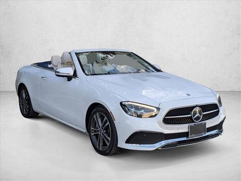 Used 2023 Mercedes-Benz E 450 4MATIC Cabriolet image 3