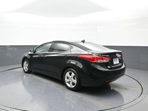 Used 2013 Hyundai Elantra GLS w/ Preferred Pkg image 8