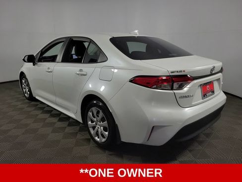 Used 2026 Toyota Corolla LE FWD image 6