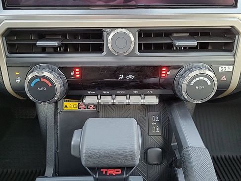 New 2026 Toyota Tacoma TRD Off-Road w/ TRD Off Road Upgrade Package AWD/4WD image 24
