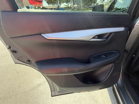 Used 2019 INFINITI QX50 Luxe FWD image 32