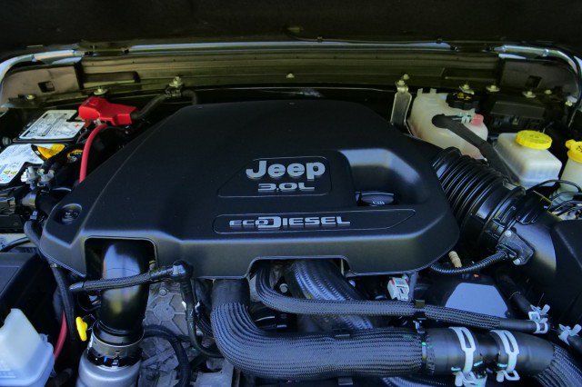 Used 2021 Jeep Wrangler Unlimited Rubicon AWD/4WD image 40