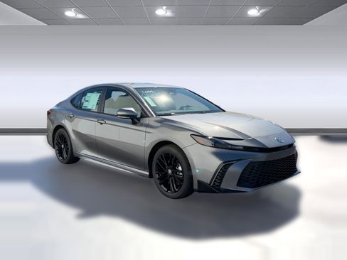 New 2026 Toyota Camry Hybrid image 8