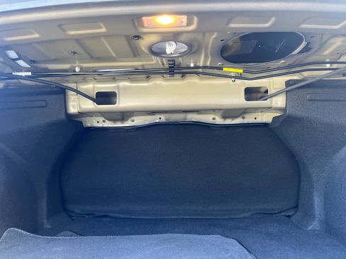 Used 2025 Hyundai Elantra SE image 36