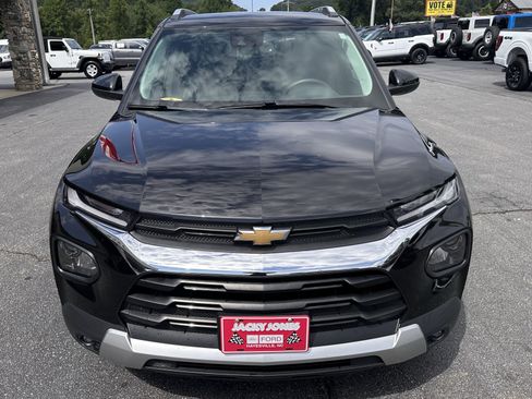 Used 2021 Chevrolet TrailBlazer LT AWD/4WD image 3