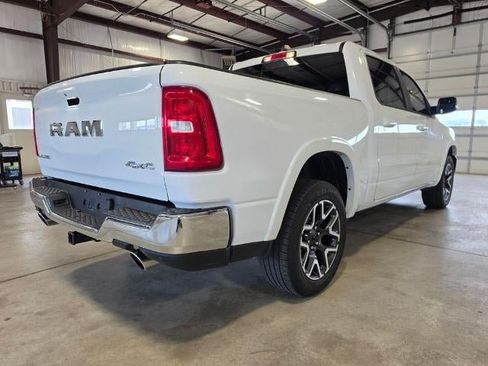 Used 2025 RAM 1500 Laramie AWD/4WD image 5