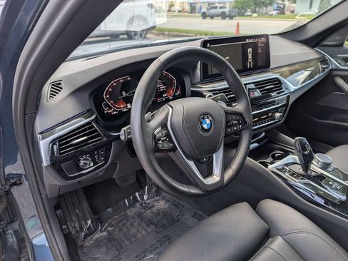 Used 2023 BMW 530i xDrive w/ Premium Package AWD/4WD image 28