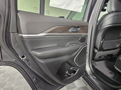 New 2026 Jeep Grand Cherokee Limited AWD/4WD image 33