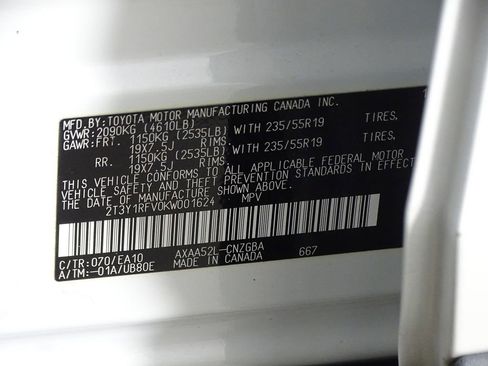 Used 2019 Toyota RAV4 Limited image 23