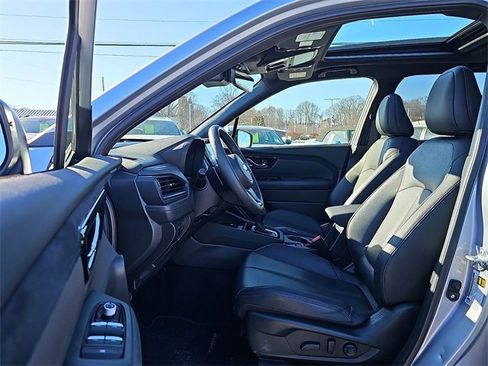 Used 2025 Subaru Forester Limited image 14